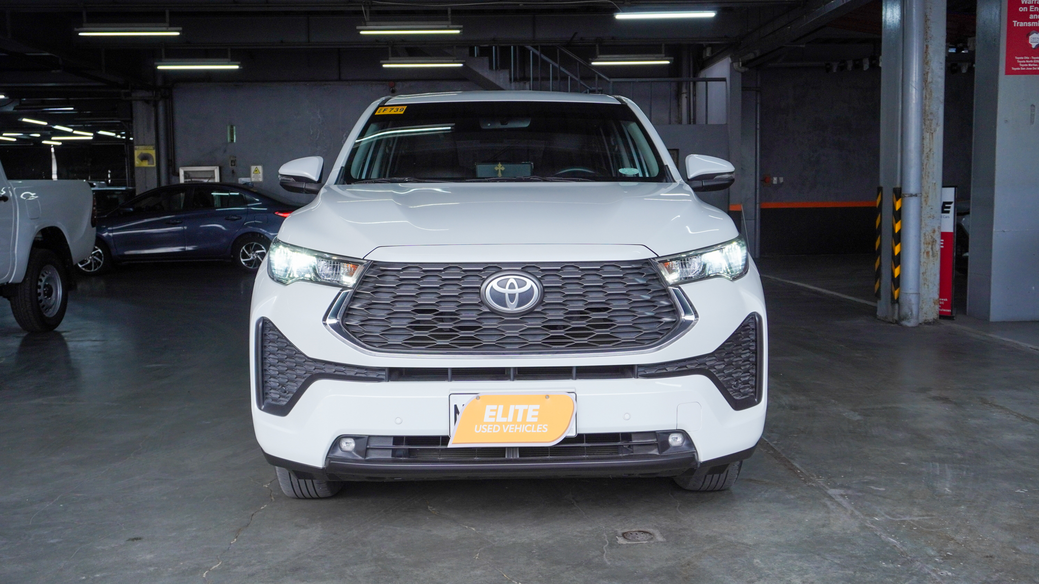 2024 Toyota Innova Zenix 2.0 V CVT Automatic